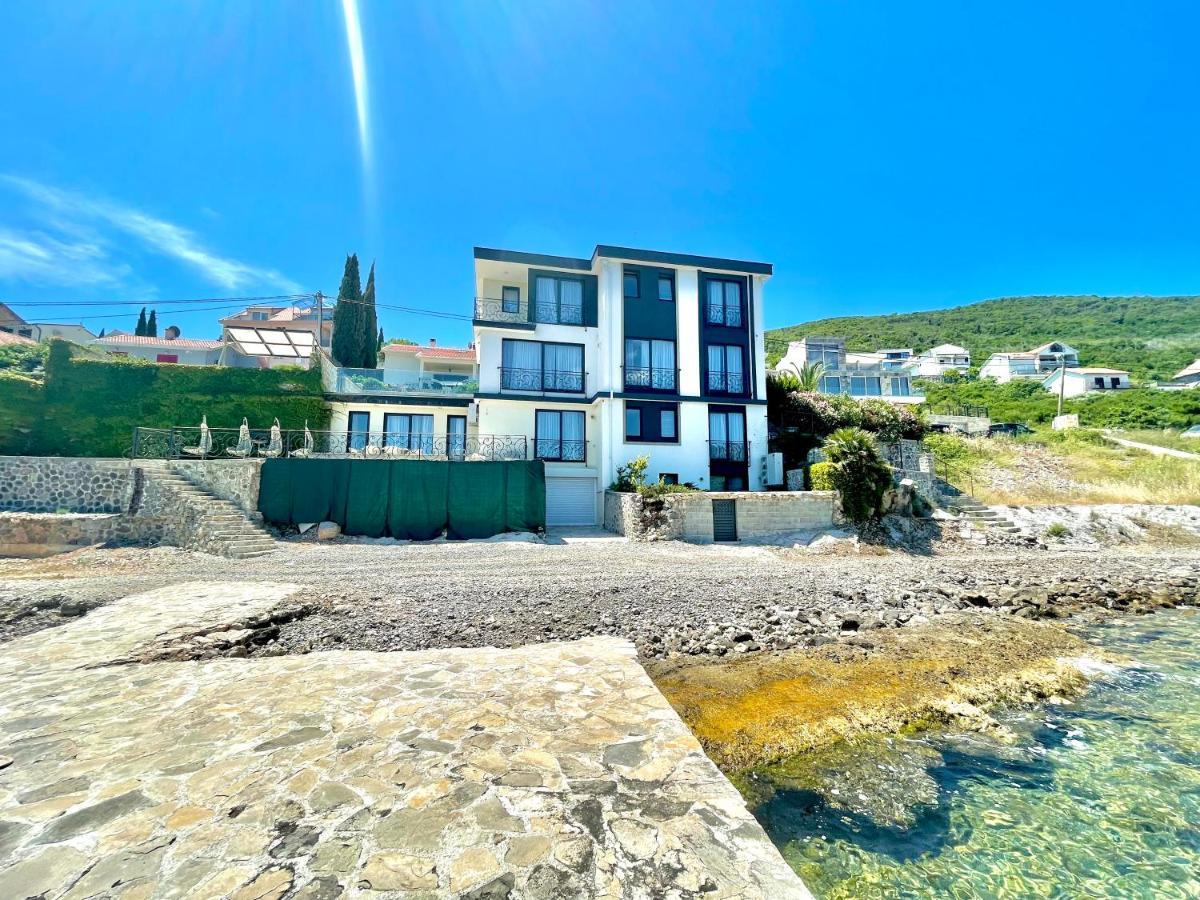 Beachfront Villa Pearl Of Adria Krasići Buitenkant foto