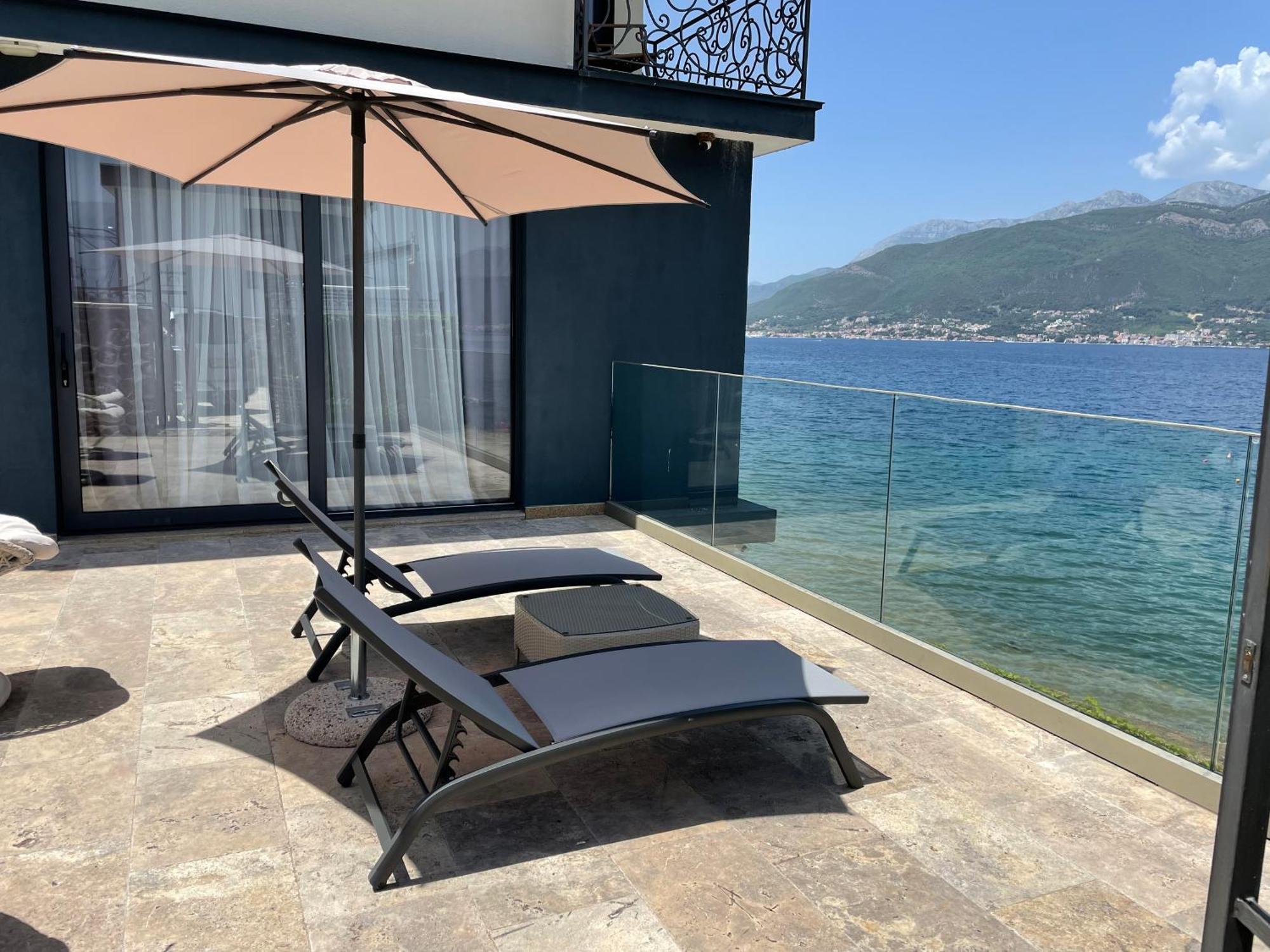 Beachfront Villa Pearl Of Adria Krasići Buitenkant foto