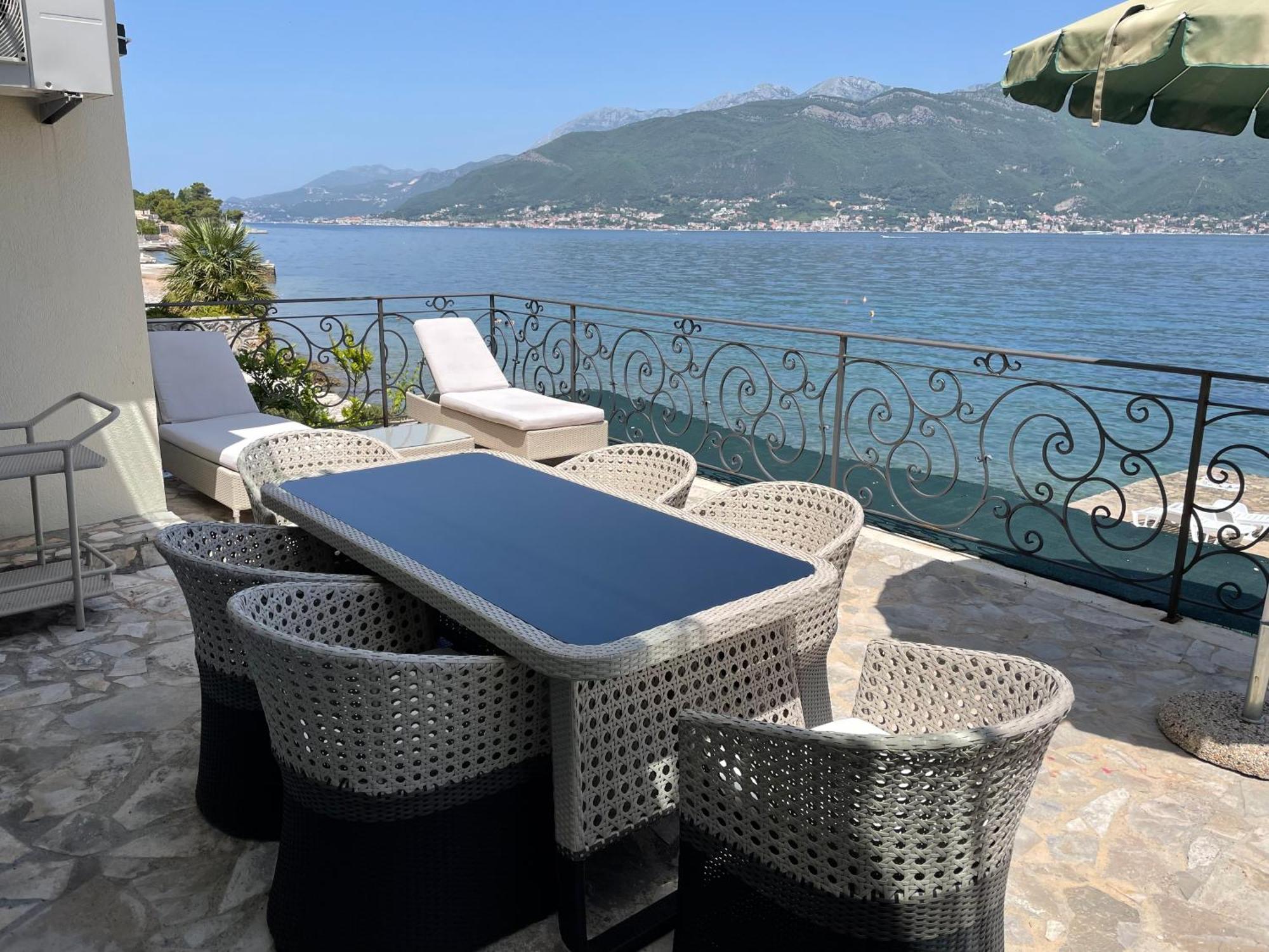 Beachfront Villa Pearl Of Adria Krasići Buitenkant foto