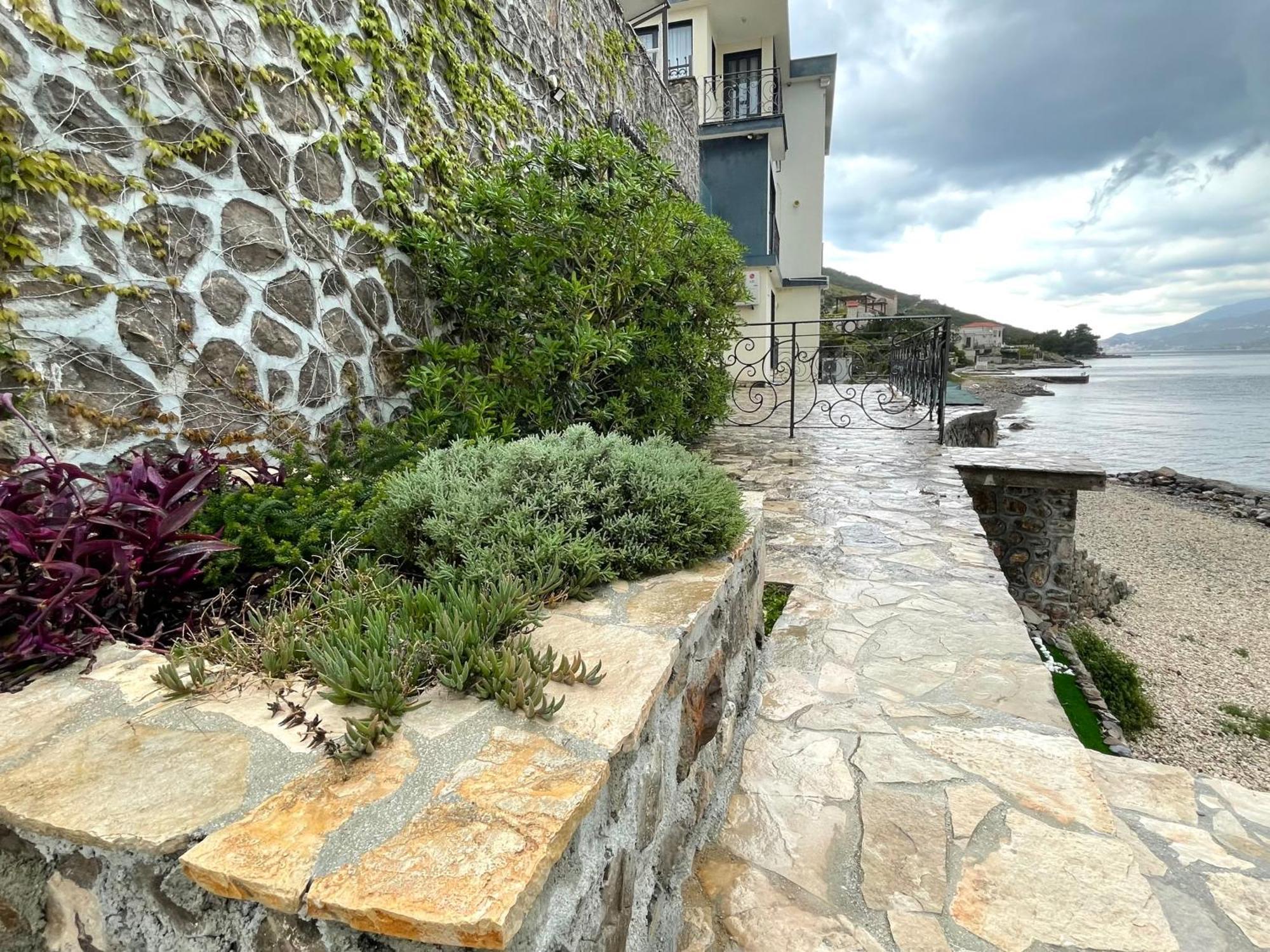 Beachfront Villa Pearl Of Adria Krasići Buitenkant foto